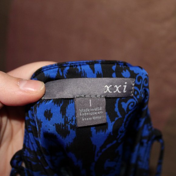 Black & Blue Dress - Picture 4 of 4